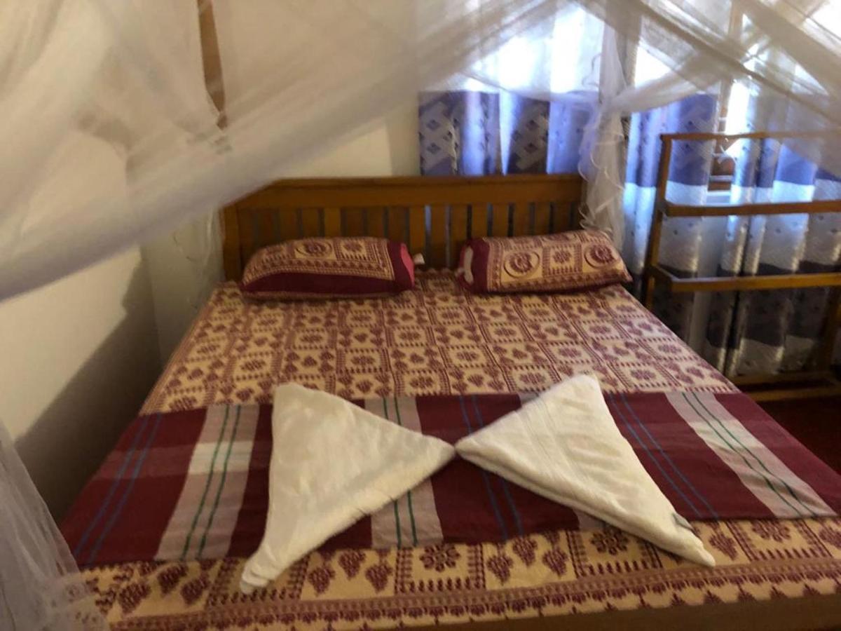 Hotel Thusitha S Nest Dikwella Esterno foto