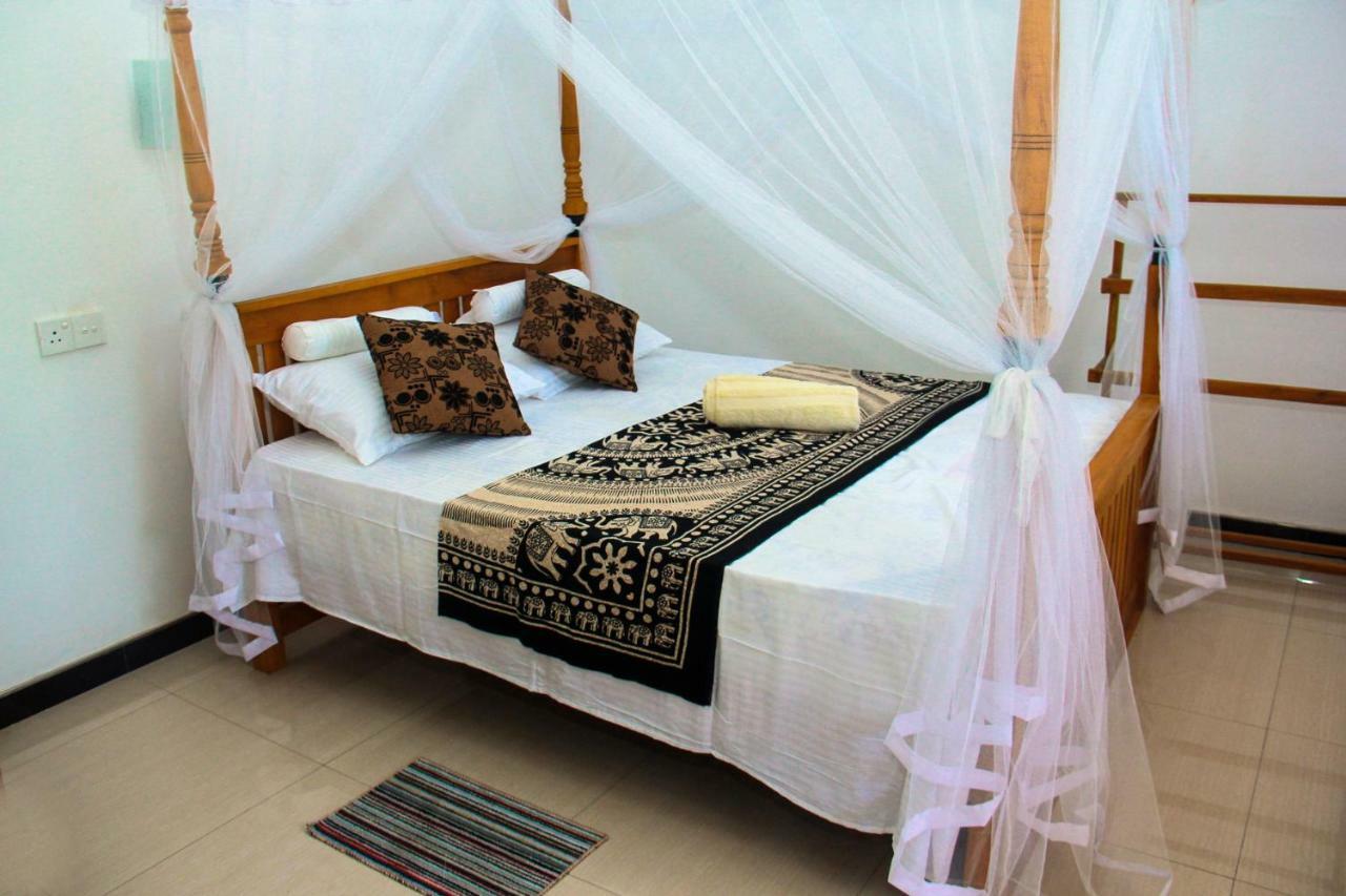 Hotel Thusitha S Nest Dikwella Esterno foto