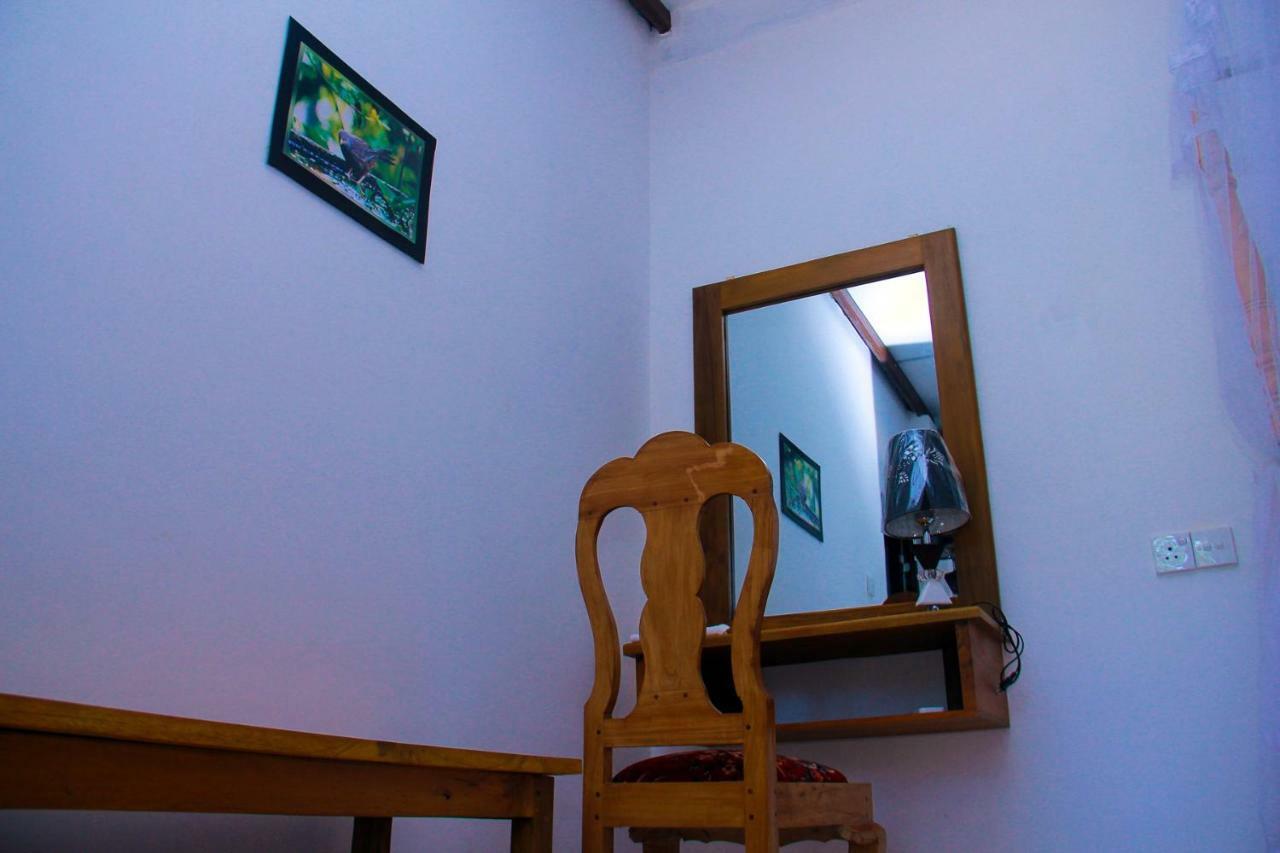 Hotel Thusitha S Nest Dikwella Esterno foto