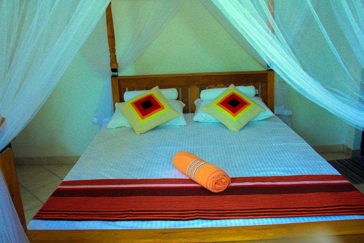 Hotel Thusitha S Nest Dikwella Esterno foto